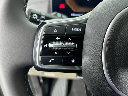 New 2026 Kia Carnival EX FWD image 17