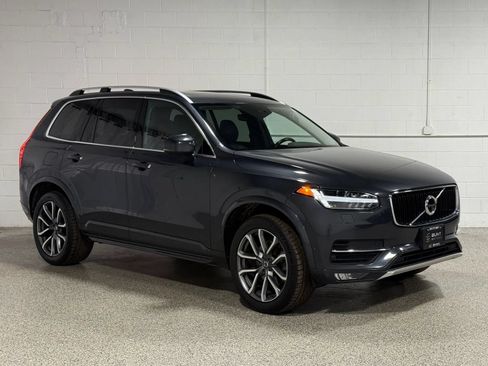 Used 2017 Volvo XC90 T6 Momentum w/ Vision Package AWD/4WD image 4