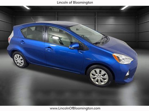 Used 2014 Toyota Prius C One image 11