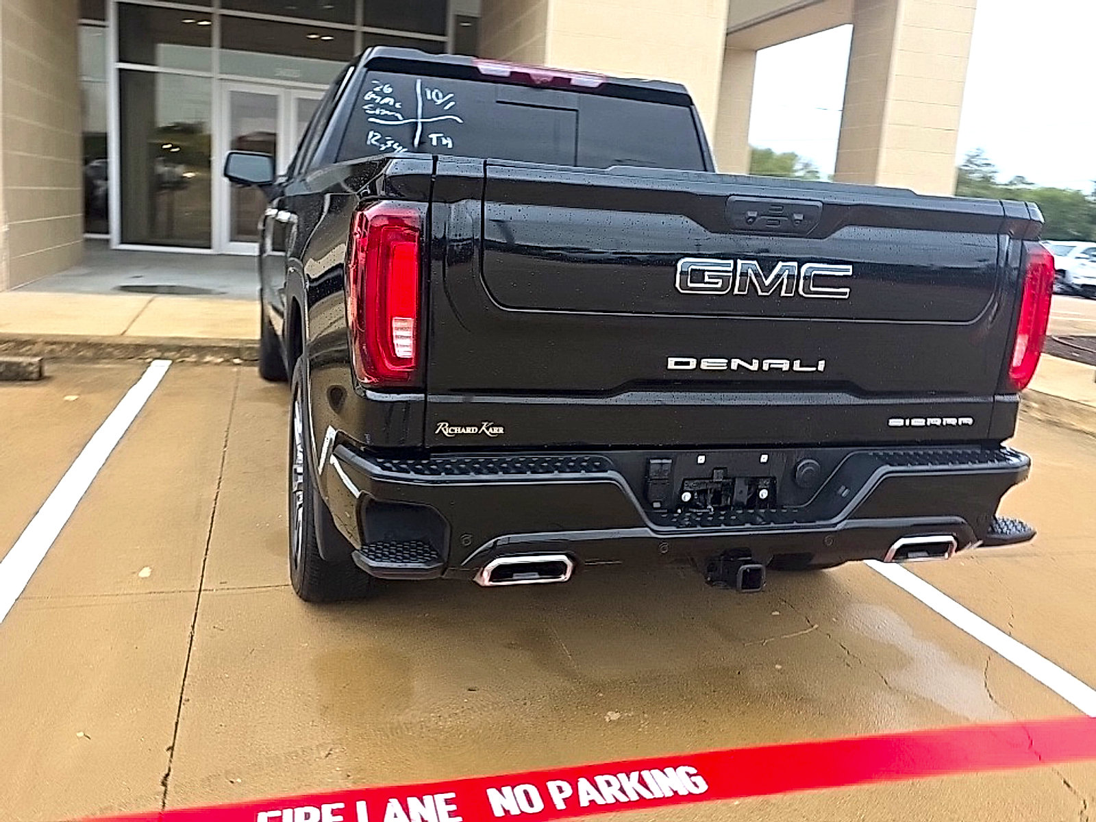 Used 2026 GMC Sierra 1500 Denali Ultimate AWD/4WD image 16