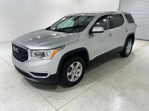 Used 2019 GMC Acadia SLE FWD image 1