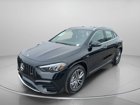Used 2026 Mercedes-Benz GLA 35 AMG 4MATIC image 2
