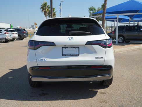 Used 2026 Honda HR-V EX-L image 6