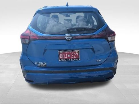Used 2023 Nissan Kicks SV FWD image 4