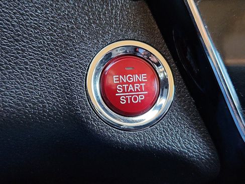 Used 2016 Honda HR-V EX-L image 18