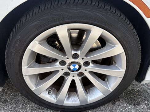 Used 2011 BMW 328i xDrive Sedan AWD/4WD image 15