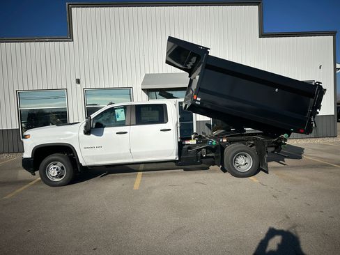 Used 2024 Chevrolet Silverado 3500 W/T w/ WT Convenience Package image 2