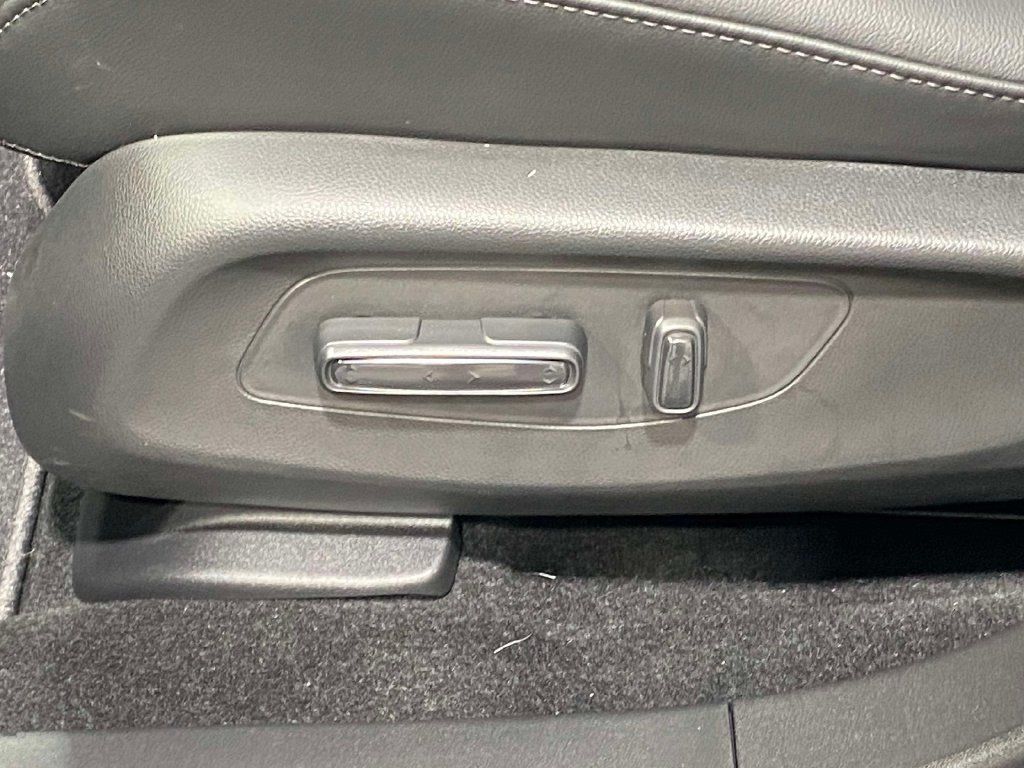 New 2027 Honda HR-V EX-L image 16