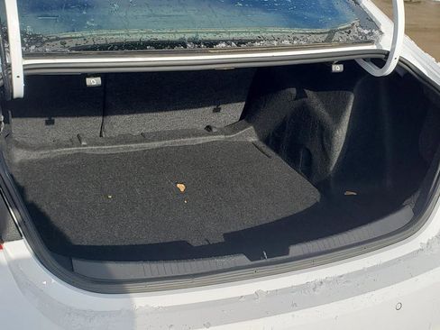 Used 2024 Chevrolet Malibu LT image 9