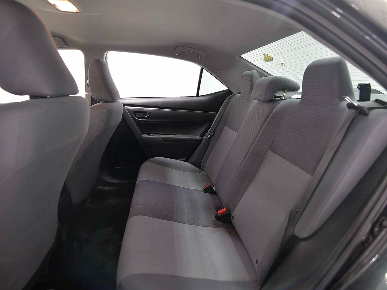 Used 2014 Toyota Corolla L FWD image 10