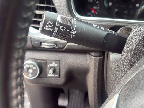 Used 2015 Chevrolet Traverse LT AWD/4WD image 21
