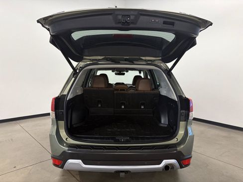 Used 2021 Subaru Forester Touring AWD/4WD image 29