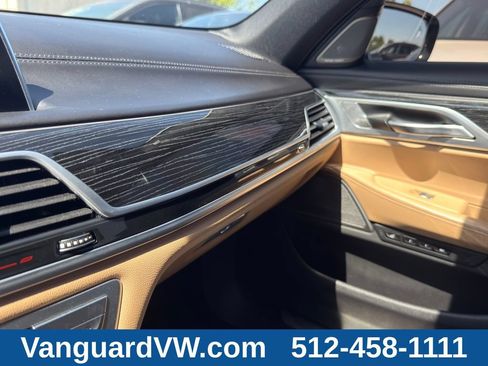 Used 2022 BMW 750i xDrive w/ Executive Package AWD/4WD image 22