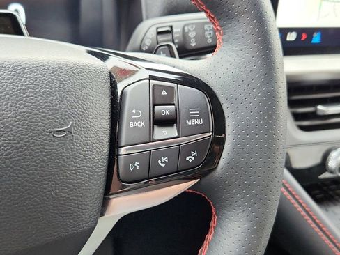 Used 2025 Ford Explorer ST AWD/4WD image 26