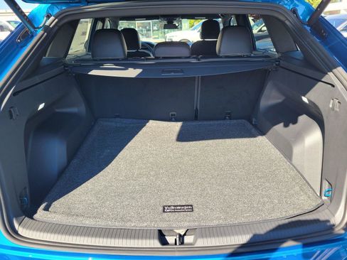 New 2024 Volkswagen Atlas Cross Sport SEL R-Line image 19