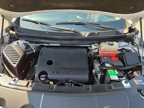 Used 2019 Chevrolet Traverse High Country AWD/4WD image 39