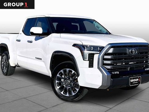 Used 2023 Toyota Tundra Limited image 2