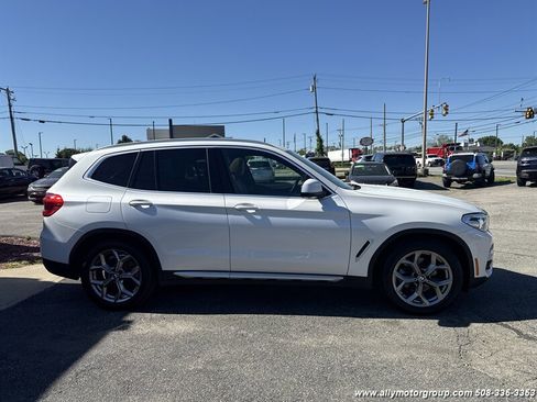 Used 2021 BMW X3 xDrive30i w/ Premium Package AWD/4WD image 4