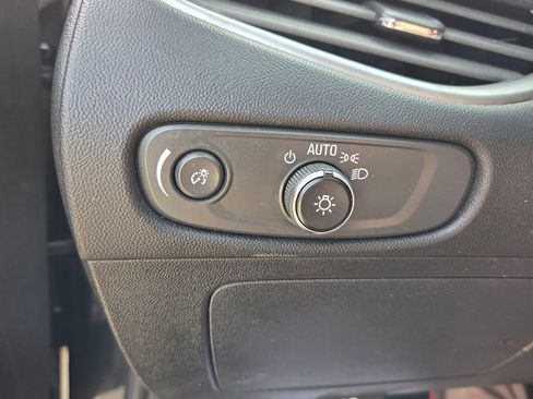 Used 2022 Chevrolet Malibu LS FWD image 29
