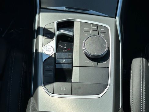 Used 2026 BMW 330i xDrive Sedan AWD/4WD image 23