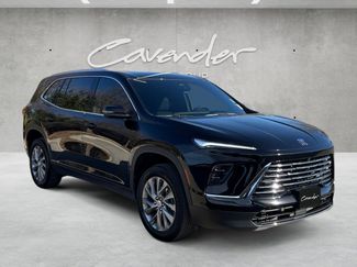 Used 2025 Buick Enclave Preferred w/ Power Package video 2