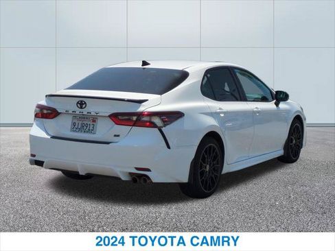 Used 2024 Toyota Camry SE w/ Convenience Package FWD image 7