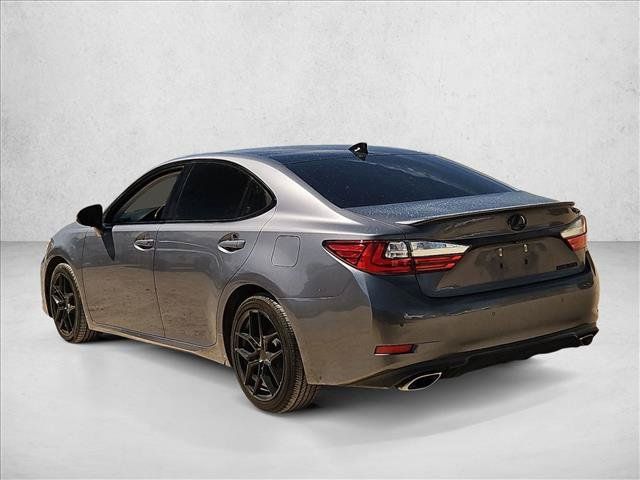 Used 2017 Lexus ES 350 w/ Ultra Luxury Package FWD image 7