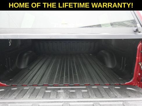 Used 2018 GMC Sierra 1500 SLT w/ SLT Premium Package AWD/4WD image 40