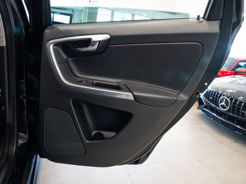 Used 2015 Volvo XC60 T5 Premier FWD image 21