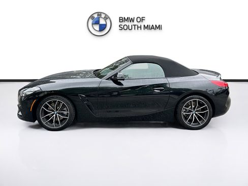 Certified 2022 BMW Z4 sDrive30i image 4