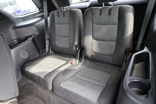Used 2017 Ford Explorer XLT w/ Equipment Group 201A FWD image 41