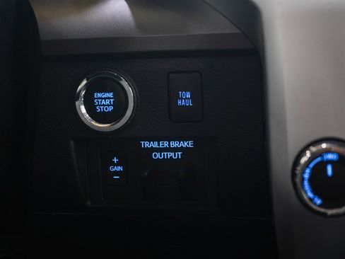 Used 2021 Toyota Tundra SR5 image 21