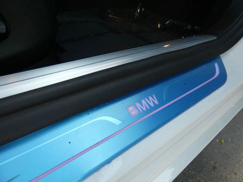 Used 2022 BMW 745e xDrive image 34