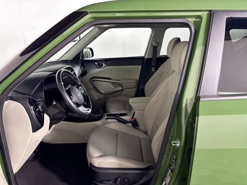 Used 2023 Kia Soul EX FWD image 11