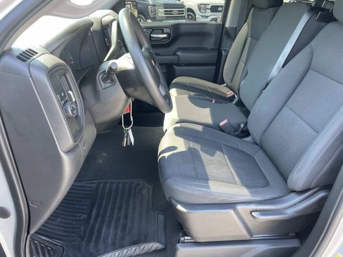 Used 2022 Chevrolet Silverado 1500 Custom RWD image 18