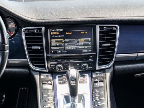 Used 2013 Porsche Panamera 4 w/ Premium Pkg image 20