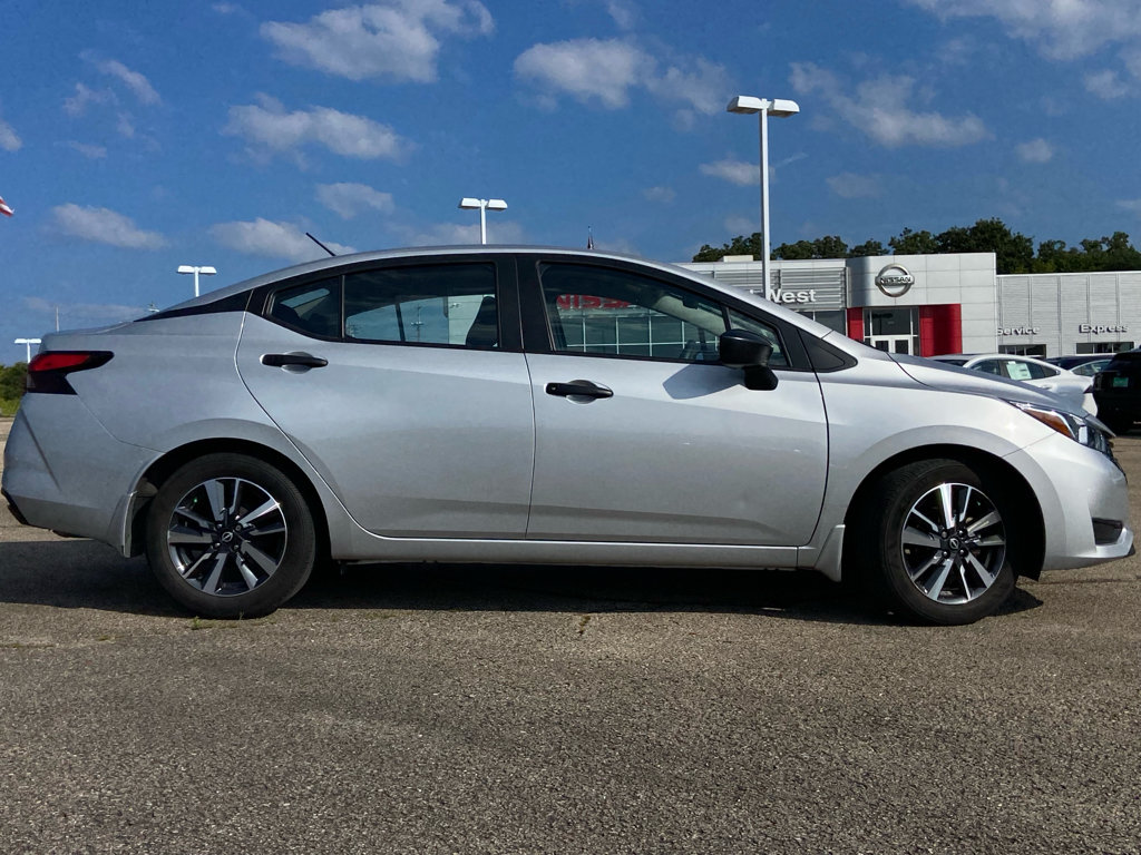 Used 2024 Nissan Versa S w/ S Plus Package FWD image 2