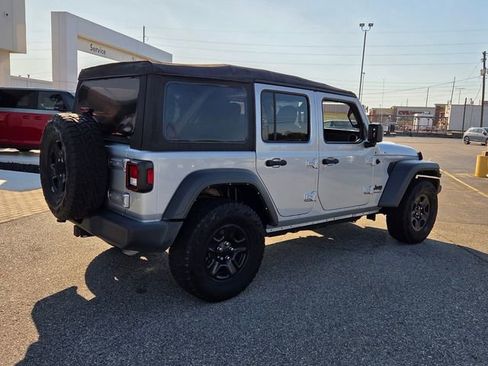 Used 2023 Jeep Wrangler Sport image 12