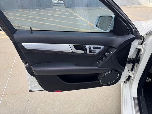 Used 2013 Mercedes-Benz C 350 Sport image 10