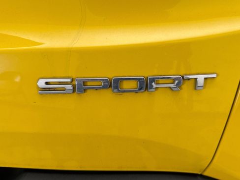 Used 2017 Jeep Renegade Sport w/ Power & Air Group FWD image 4