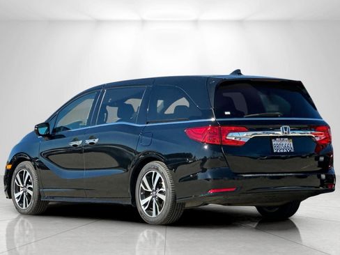 Used 2018 Honda Odyssey Elite image 5