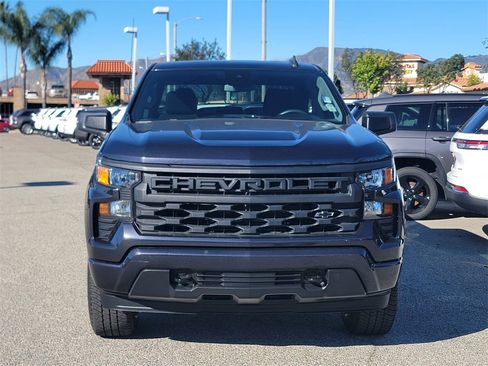 Used 2022 Chevrolet Silverado 1500 Custom image 2