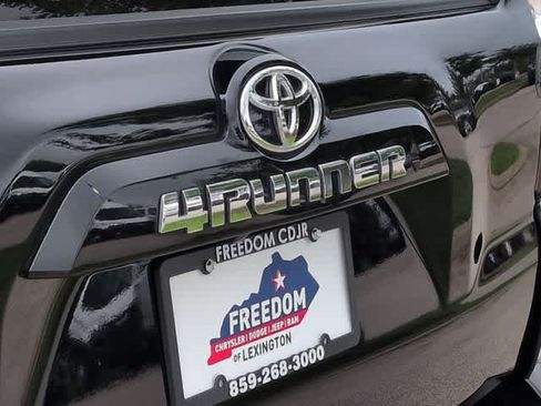 Used 2023 Toyota 4Runner SR5 Premium w/ Moonroof Package AWD/4WD image 13