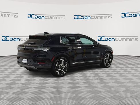 New 2026 Chevrolet Equinox EV LT w/ Convenience Package II image 8