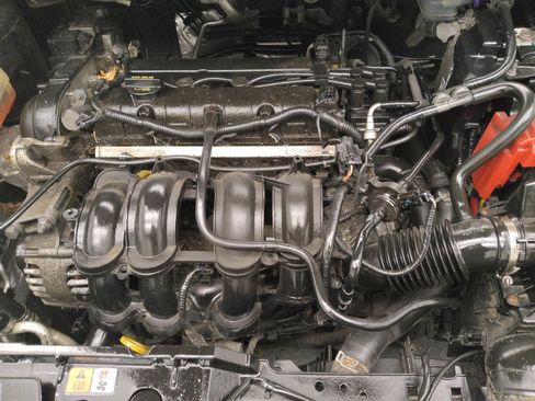 Used 2015 Ford Fiesta SE w/ Equipment Group 201A image 30