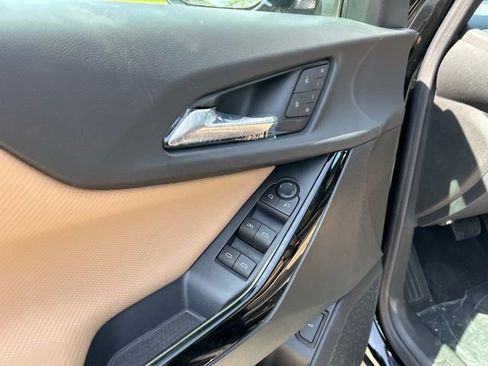 New 2026 Chevrolet Equinox ACTIV w/ Convenience Package III image 31