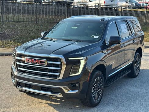 New 2026 GMC Yukon Elevation image 9