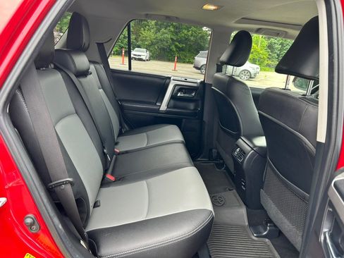 Used 2017 Toyota 4Runner SR5 Premium AWD/4WD image 21