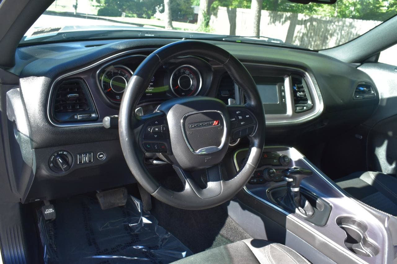 Used 2015 Dodge Challenger R/T w/ Quick Order Package 28B R/T RWD image 14