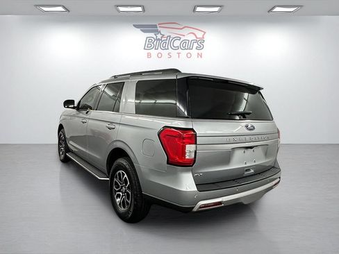 Used 2022 Ford Expedition XLT AWD/4WD image 6